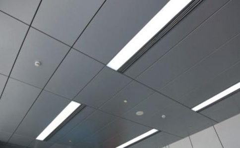 鋁扣板的使用壽命-挑選好的鋁方通應(yīng)該注意哪些方面