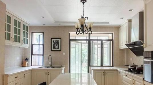 鋁扣板和板哪種好-跟蜂窩鋁扣板廠家了解一下蜂窩板