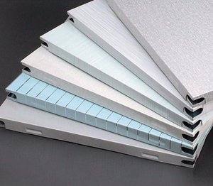 鋁扣板廠生產(chǎn)工廠-鋁扣板工廠哪家好