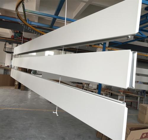 加油站吊頂鋁扣板-和鋁扣板生產(chǎn)廠家學(xué)一課