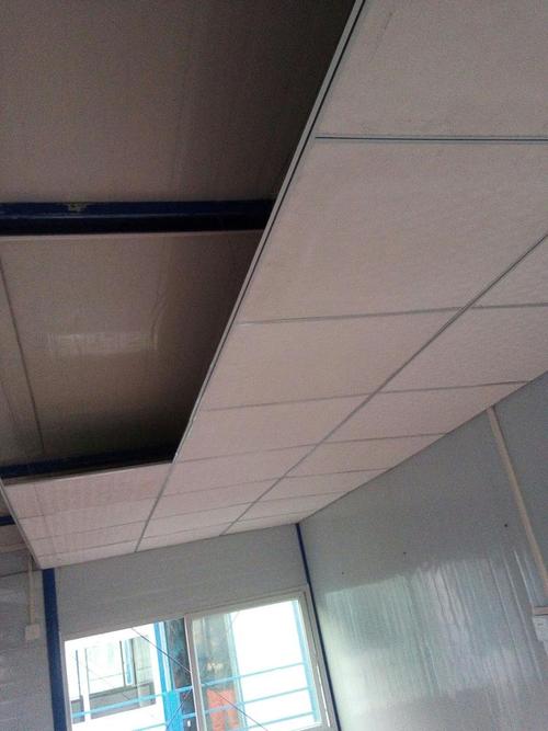 專業(yè)集成吊頂書籍-臥室集成吊頂有什么優(yōu)點(diǎn)呢