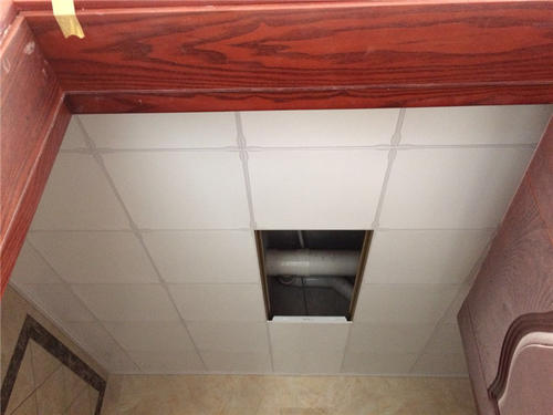 簡(jiǎn)單鋁扣板吊頂-鋁扣板吊頂造型簡(jiǎn)單圖片-客廳簡(jiǎn)單鋁扣板吊頂