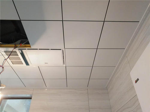 鋁扣板安裝需要多少錢一平方米-十平方的集成吊頂多少錢