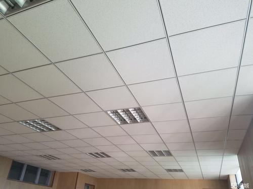 鋁扣板隔墻-跟著鋁扣板生產廠家來看看吧