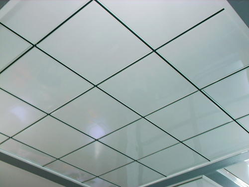 抗油污鋁扣板-跟著廚房鋁扣板吊頂廠家看看廚房平面型吊頂怎么樣