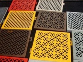 彩色鋁扣板-南寧鋁扣板廠家教你安裝色彩搭配小技巧