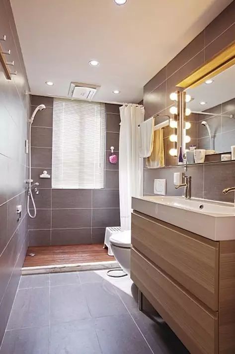 衛(wèi)生間集成吊頂漂亮圖片-衛(wèi)生間鋁扣板吊頂廠家來教大家