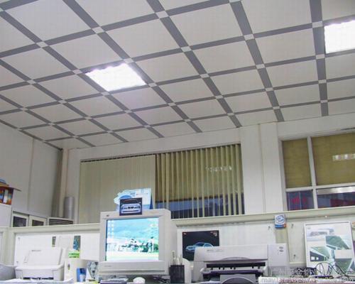 普通鋁扣板價格批發(fā)-鋁扣板批發(fā)廠家在哪里才能找到