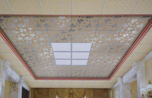 最低價的鋁扣板-跟著鋁扣板生產(chǎn)廠家看看鋁單板幕墻怎么買