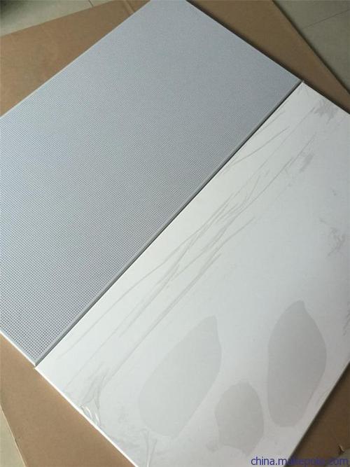 金屬鋁扣板吊頂廠家-鋁扣板吊頂屬于金屬板吊頂嗎-吊頂鋁扣板金屬邊