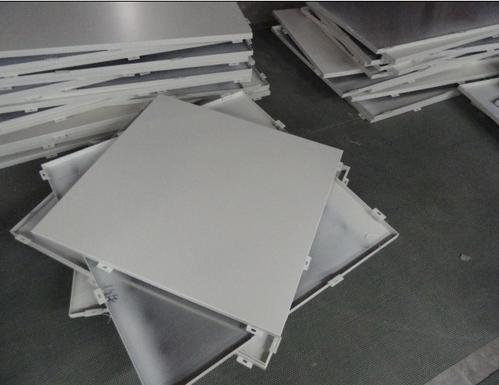 中國鋁單板折彎-工裝鋁扣板生產(chǎn)廠家講講鋁單板和鋁塑板哪個(gè)好