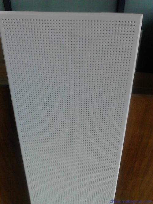 微孔鋁扣板廠家-吸音鋁扣板吊頂?shù)倪@些事