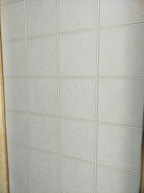 婁底集成時尚吊頂-集成吊頂鋁天花pK傳統(tǒng)天花吊頂?shù)膮^(qū)別