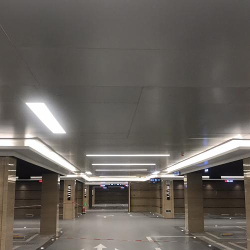 長方形鋁扣板-長條吊頂鋁扣板拆卸步驟