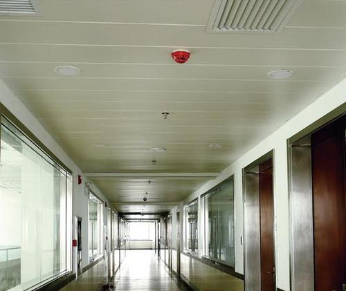 萊蕪鋁扣板-鋁扣板安裝隊(duì)伍