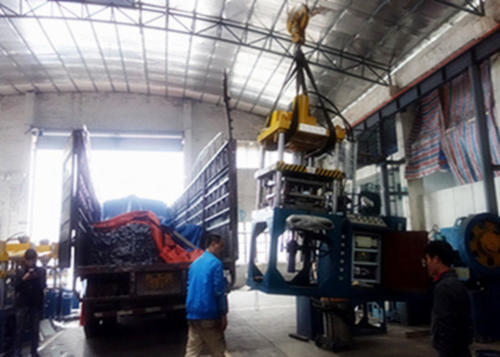 鋁扣板發(fā)貨圖片-大量鋁扣板現(xiàn)貨圖片-鋁扣板批發(fā)價(jià)格圖片