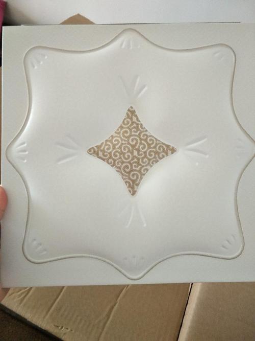 歐式鋁扣板-客廳鋁扣板吊頂效果圖