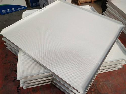 沖孔佛山鋁單板-沖孔鋁天花廠家講講沖孔鋁天花的優(yōu)點(diǎn)及規(guī)格型號有哪些