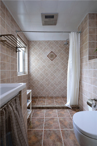 鋁扣板吊頂板大的貴還是小的貴-廠家直銷的吊頂鋁扣板怎么樣