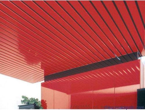 岳陽防風(fēng)鋁條扣鋁扣板-鋁扣板生產(chǎn)廠家來介紹下鋁條扣的優(yōu)點(diǎn)有哪些