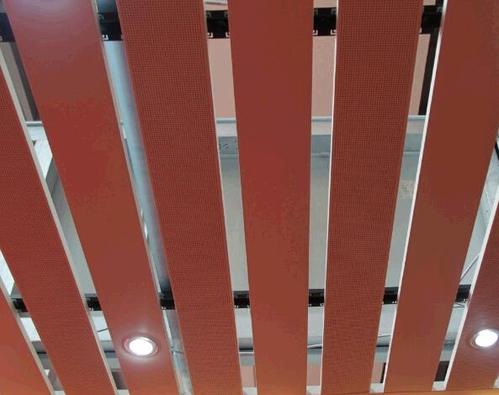 周口鋁扣板生產(chǎn)廠家-集成吊頂鋁扣板材料怎么選