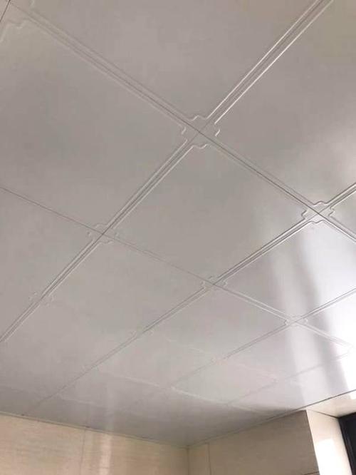 不好的集成吊頂-鋁扣板集成吊頂?shù)膬r(jià)格