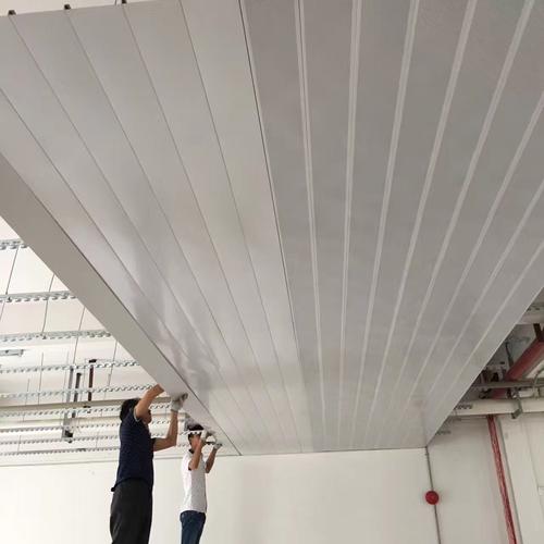 條形鋁扣板寬度-300寬條形鋁扣板-鋁扣板包邊條寬度