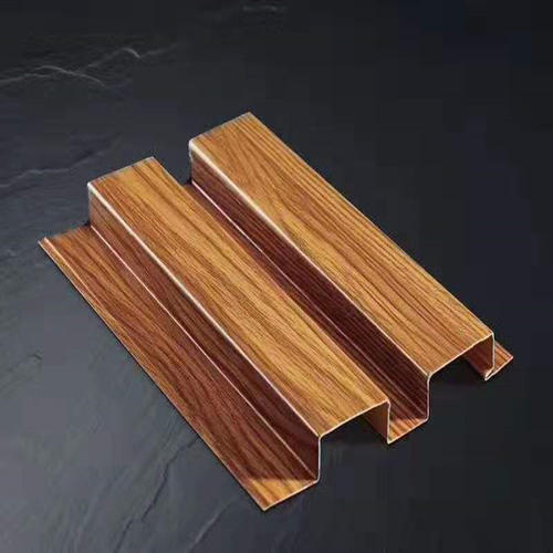 西安建材鋁方通-型材鋁方通廠家表示鋁方通運(yùn)輸一定要注意這里