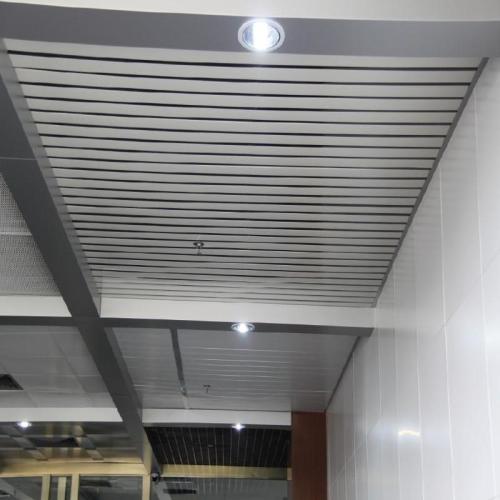 600的鋁扣板-600*600鋁扣板包工包料多少錢一平