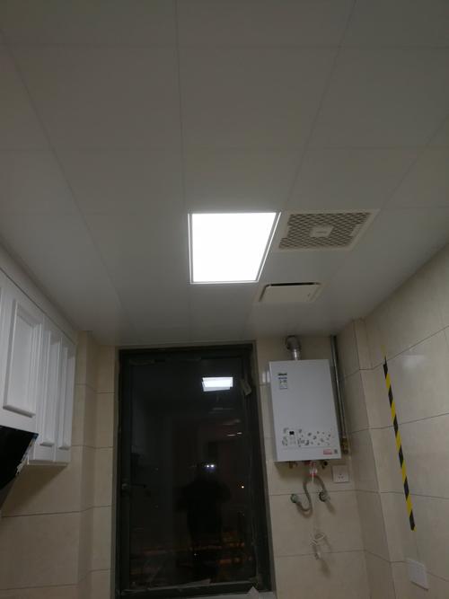 云浮鋁扣板廠家-客廳安裝鋁扣板吊頂誤區(qū)