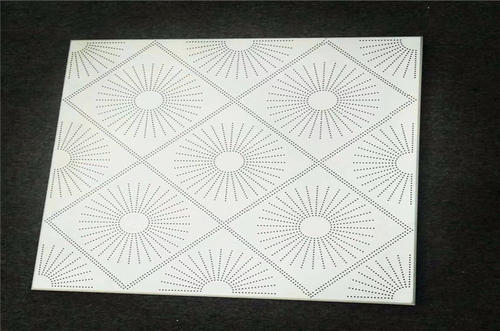 條形鋁扣板價(jià)格-生態(tài)木和鋁扣板那個(gè)貴