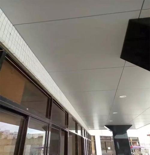 山東噴涂鋁單板-鋁單板噴涂技巧