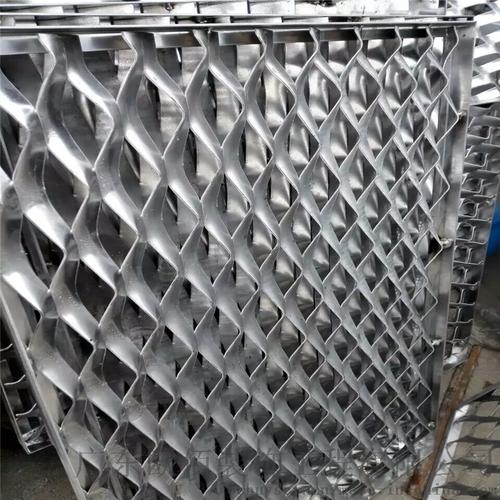 外墻鋁單板間距-北京氟碳鋁單板的優(yōu)勢(shì)有哪些