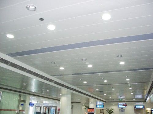 鋁條鋁扣板廠(chǎng)家-加油站吊頂為什么指定用S型高邊防風(fēng)鋁條扣