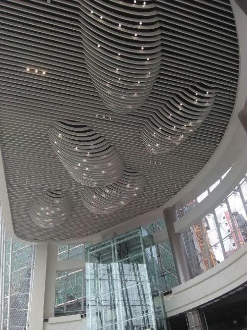 室內(nèi)墻體裝飾鋁扣板-室內(nèi)鋁扣板廠家來講講優(yōu)點有哪些