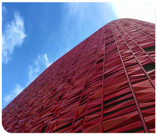 萍鄉(xiāng)木紋鋁單板廠-工程鋁扣板廠家這就給大家盤盤鋁單板幕墻的優(yōu)勢有哪些