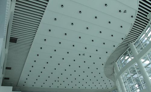 鋁扣板噴涂生產(chǎn)-輥涂鋁扣板生產(chǎn)-噴涂白鋁扣板