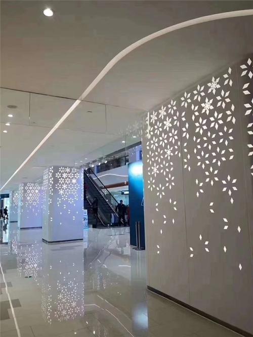 圓柱鋁單板廠家-弧形包柱鋁單板留縫密拼安裝方法