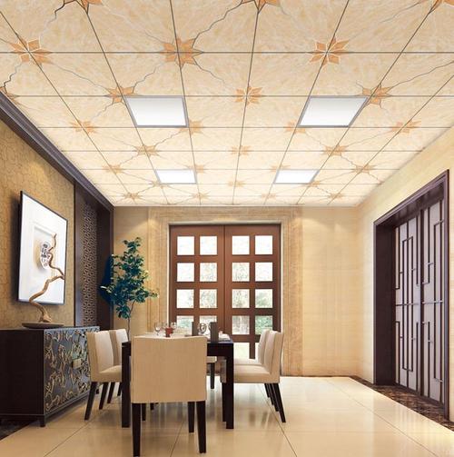 集成吊頂鏡面鋁扣板-客廳鋁扣板吊頂廠家告訴你客廳裝飾一定要避免這些誤區(qū)