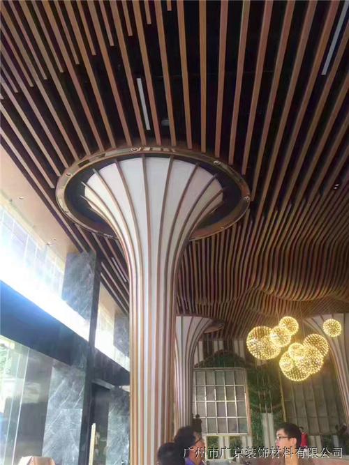 鋁方鋁扣板吊頂價格-鋁方通吊頂價格多少錢一米