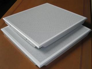 白山鋁扣板-跟客廳鋁扣板吊頂廠家看看鋁扣板吊頂怎么搭配的好看