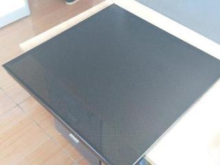 黑色鋁扣板-辦公室鋁扣板吊頂?shù)挠檬裁搭伾?guī)格更適合呢