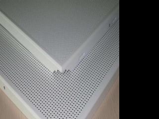 條形吊頂鋁扣板-湛江鋁扣板生產(chǎn)廠家回答你