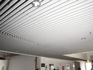 蜂窩大板和普通鋁扣板區(qū)別-客廳鋁蜂窩板廠家告訴你