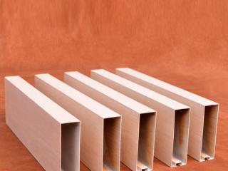 鋁扣板吊頂方通-鋁方通吊頂不平