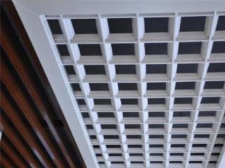 鋁扣板規(guī)格及廠家-辦公室鋁扣板吊頂廠家淺談辦公室鋁扣板吊頂特點及作用