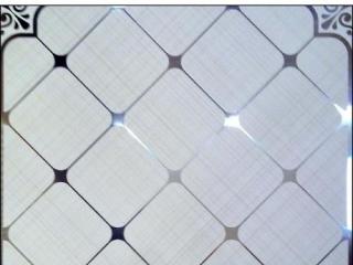 鋁扣板吊頂四周板-客廳鋁扣板吊頂?shù)娜N常見(jiàn)類型效果圖