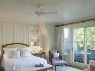 鋁扣板的優(yōu)缺點(diǎn)-廚衛(wèi)間鋁扣板吊頂