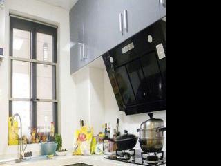 集成吊頂效果圖餐廳-現(xiàn)代簡(jiǎn)約鋁扣板吊頂效果圖