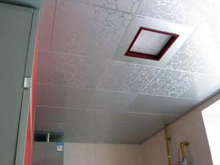 集成鋁扣板吊頂做法-鋁扣板集成吊頂?shù)木S護保養(yǎng)怎么做